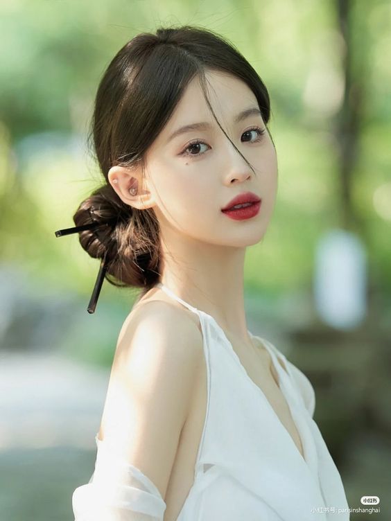 Đúng ngày mai, thứ Hai 26/5/2025, 3 con giáp cát lành vây quanh, số mệnh đổi đời, hóa Rồng hóa Phượng, mang về phú quý - Ảnh 3